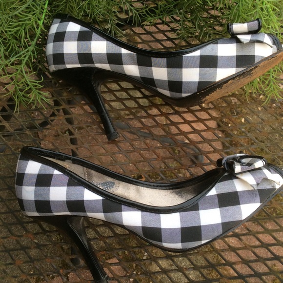 Unlisted Gingham check & bow peeptoe Size 6 - Picture 3 of 4
